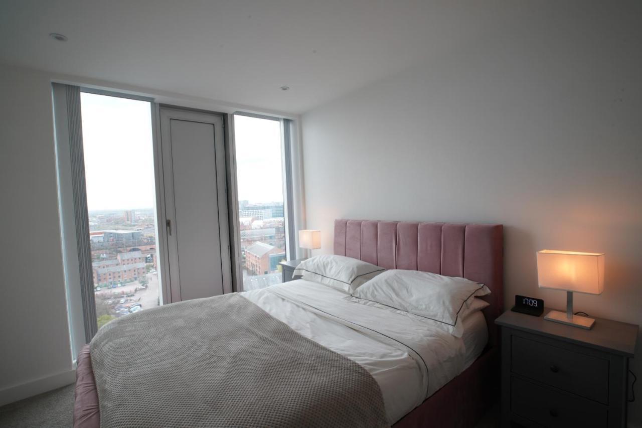 Location And Luxury In The Centre Of Manchester... Apartment ภายนอก รูปภาพ